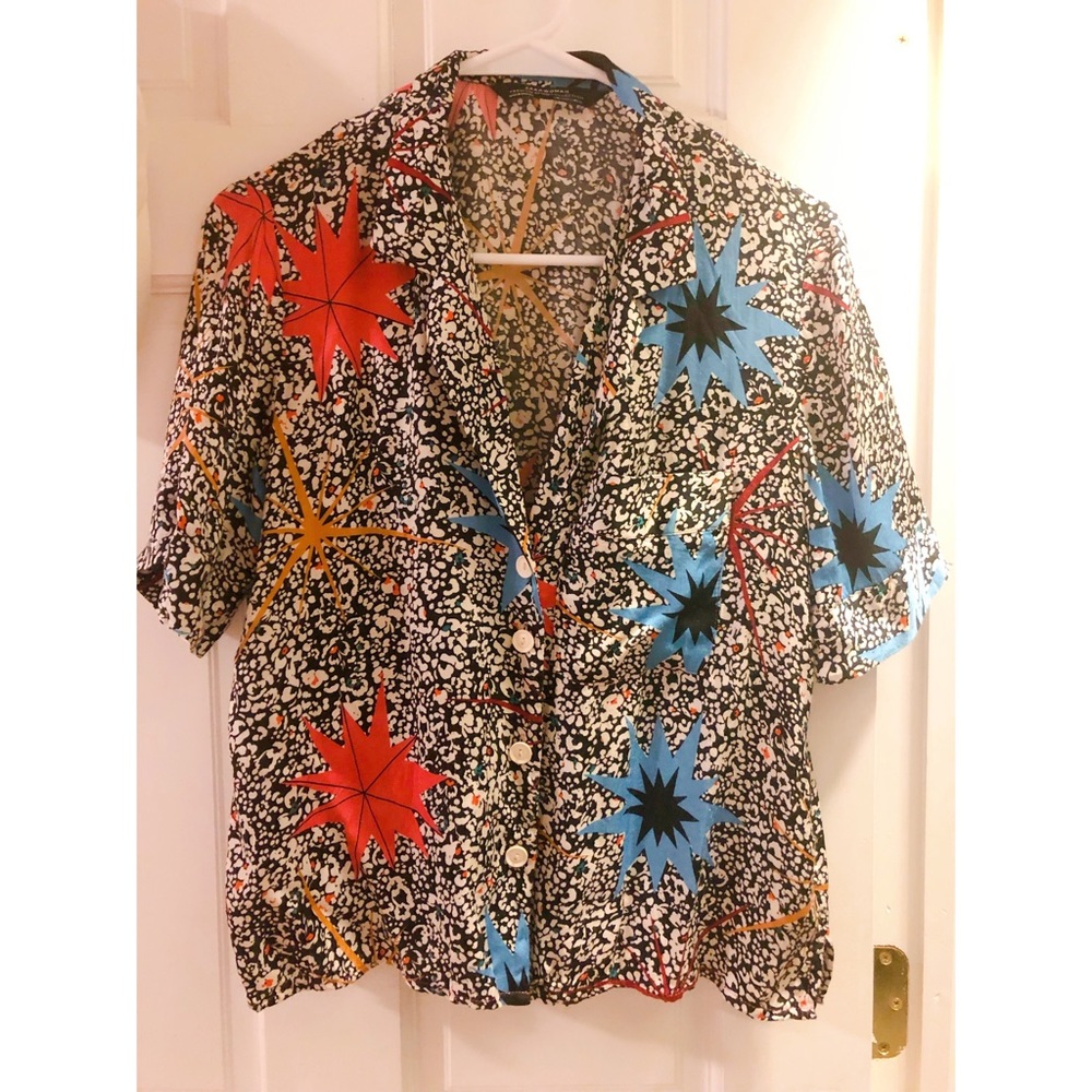 Fun print cropped blouse - size small